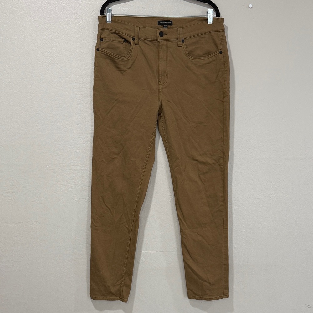 Banana republic slim men’s Tan Pants